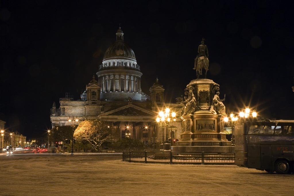 Monument to Nikolai I and St. Isaac's Cathedral. — Памятник Николаю I и Исаакиевский собор. by Roman Sobolenko