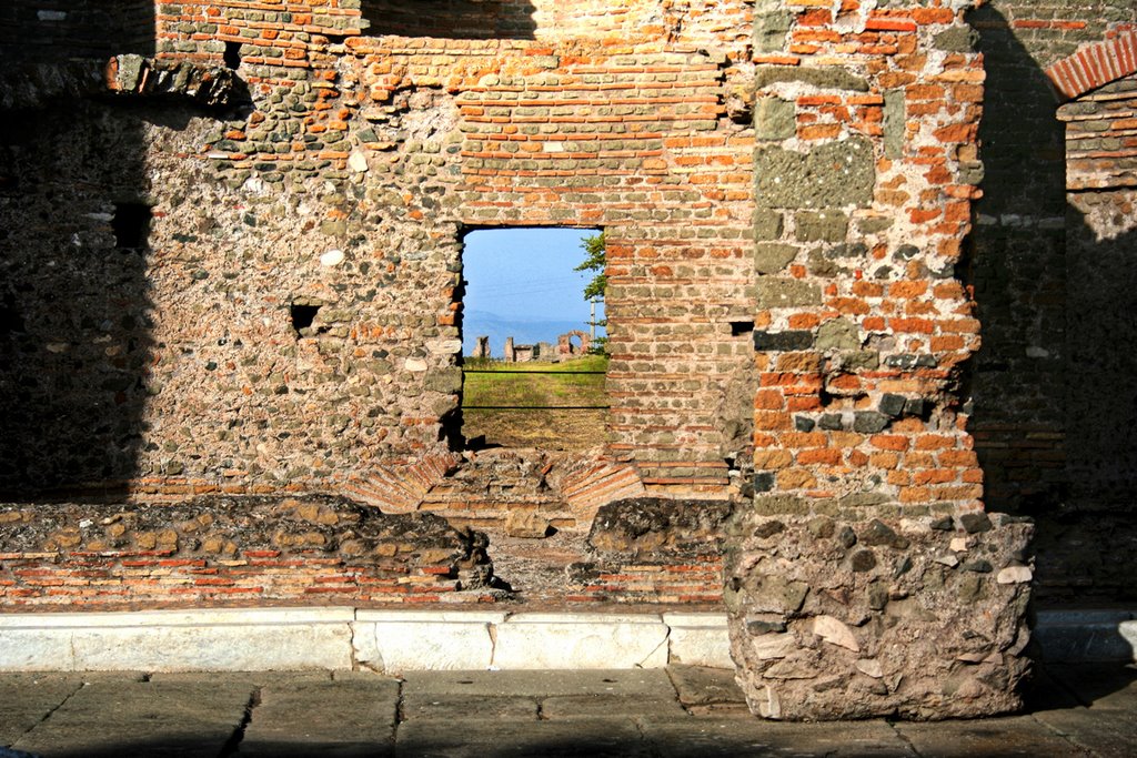 dal ninfeo della villa dei quintilii by gaudenzio