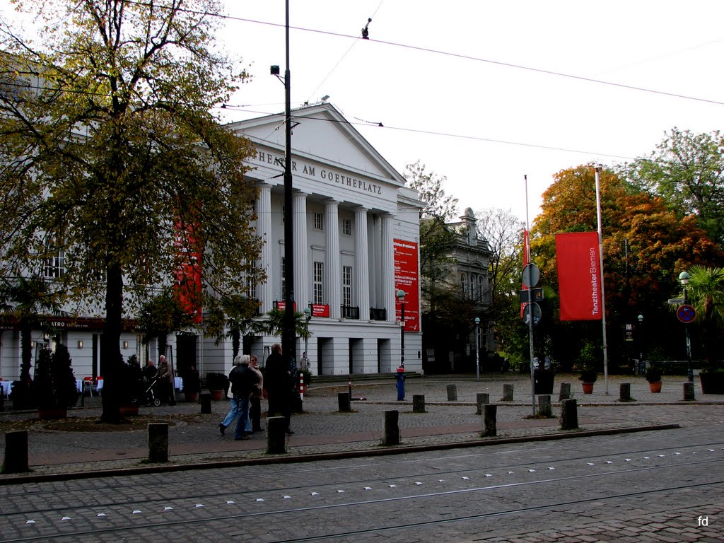 Bremen Theater by Friedhelm Dröge