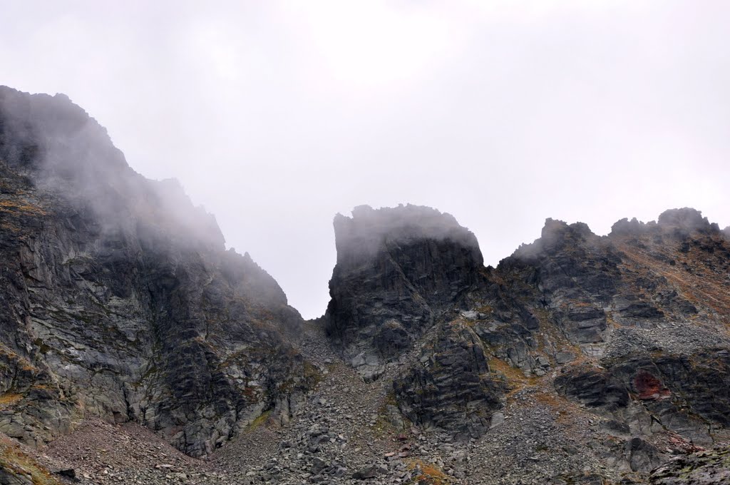 Cilindro de escobes Andorra by maresmemontainn