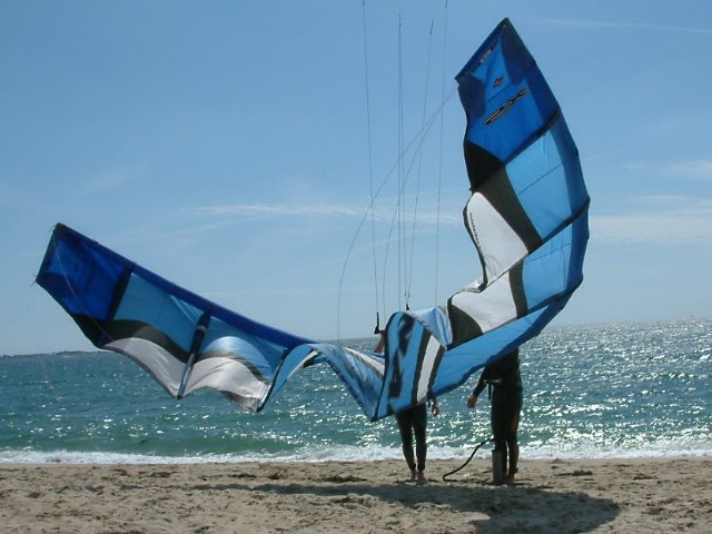 LA TURBALLE - KITESURF SUR PLAGE by Christian Denniel