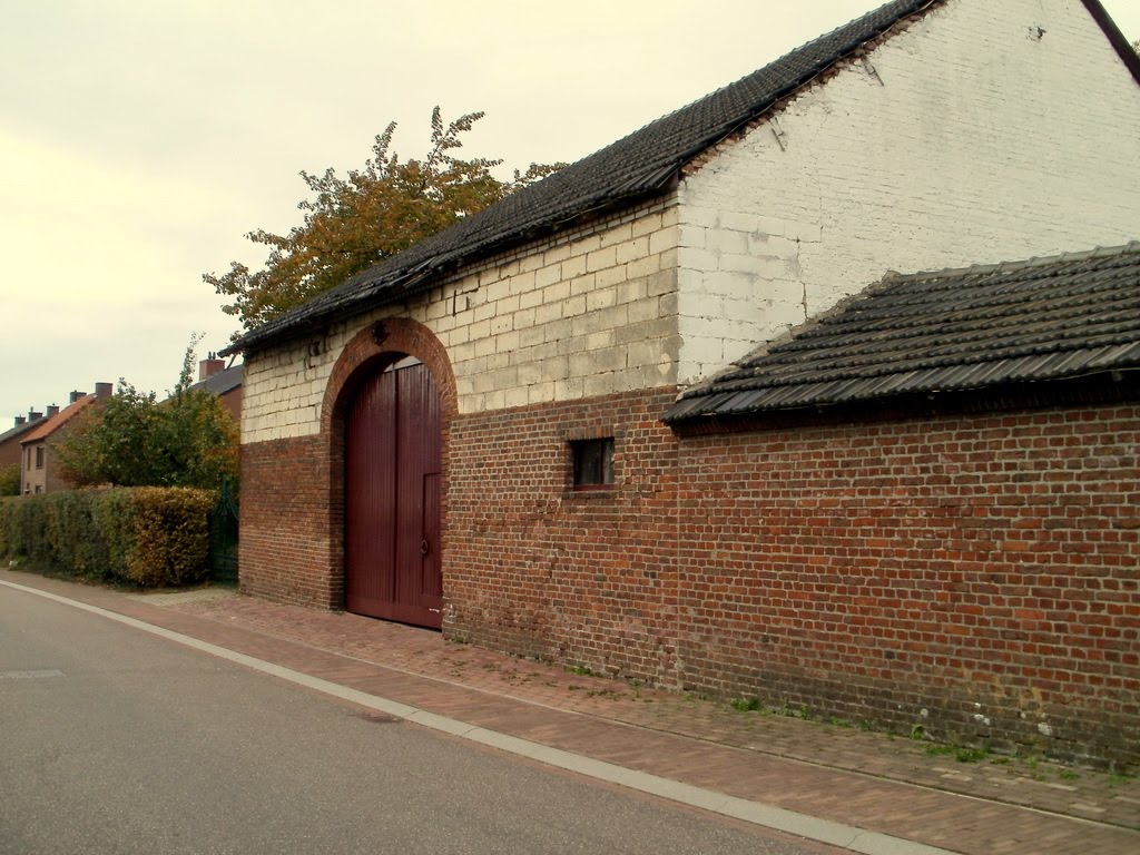 Oude Hoeve naar de Rijksweg.. 27 Okt. 2010 by Gerold Vluggen