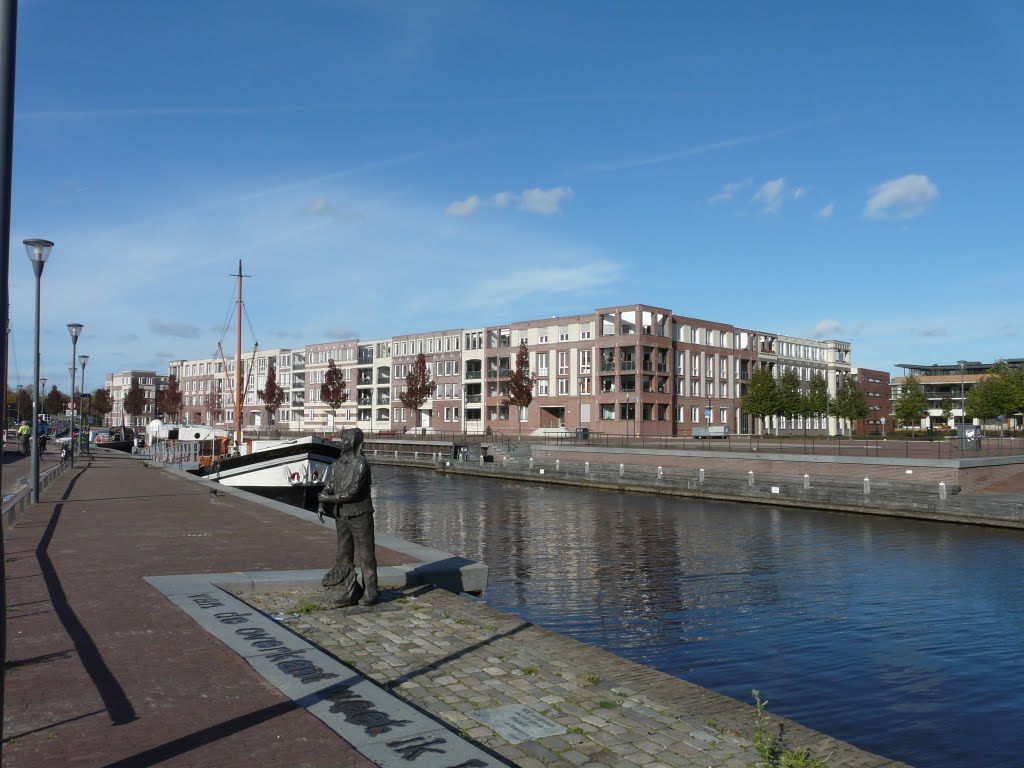 Gracht aan de Kleine Koppel, zicht op noorden, Amersfoort by David Jimmink