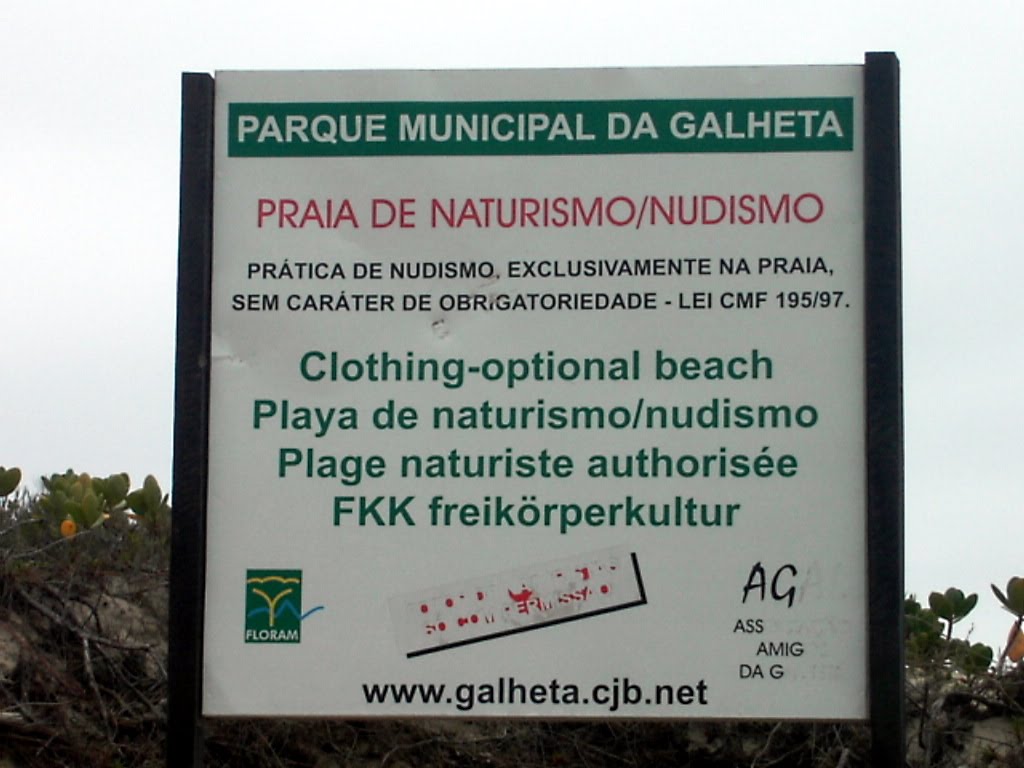 Praia Mole - Galheta - Florianópolis - Santa Catarina - Juro que não entrei by Vanderlei Bissiato