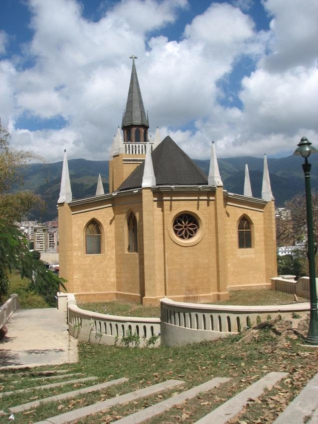 IGLESIA DE EL CALVARIO by dennis marchena