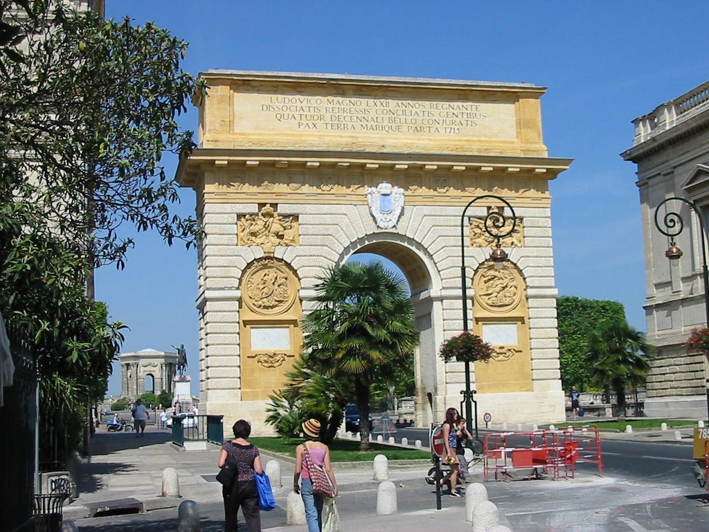 Arc de triomphe by fred banchet