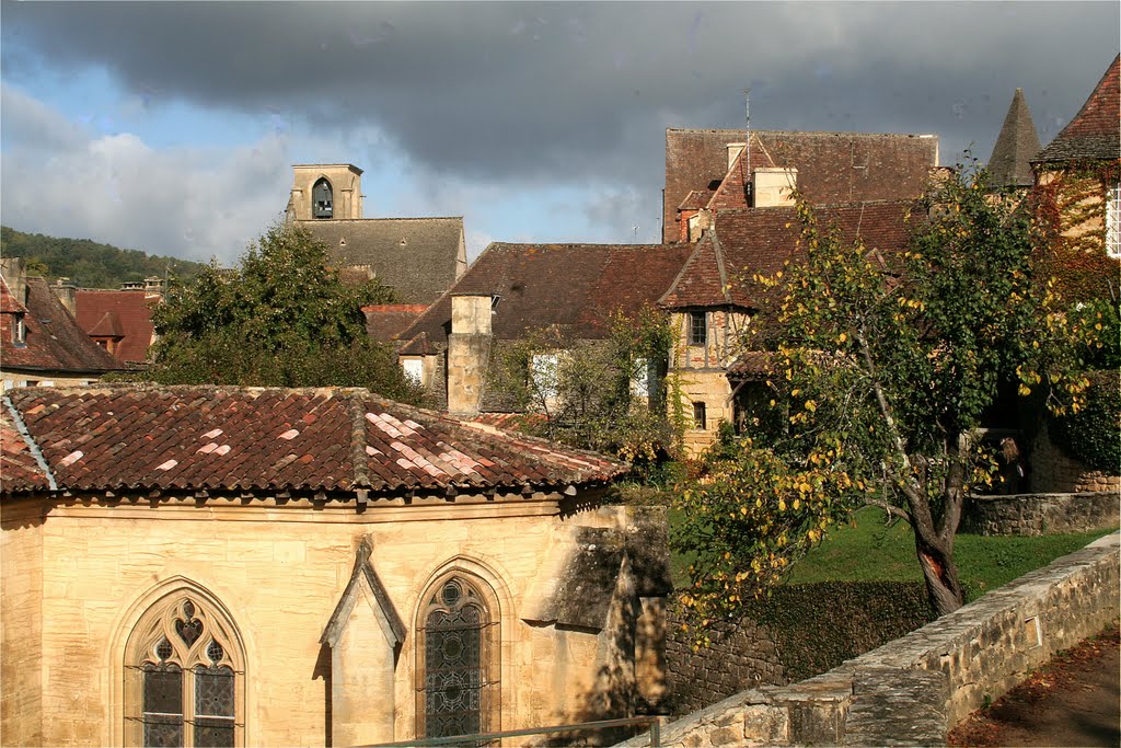 Sarlat-la-Canéda by Thomas Ahlmeyer