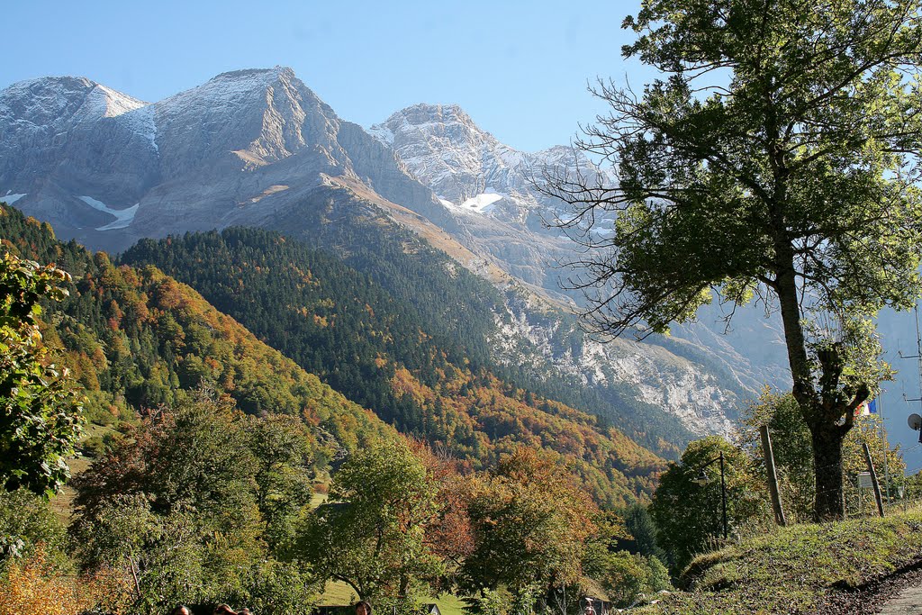 Pyreneenkamm südlich von Gavarnie by Thomas Ahlmeyer