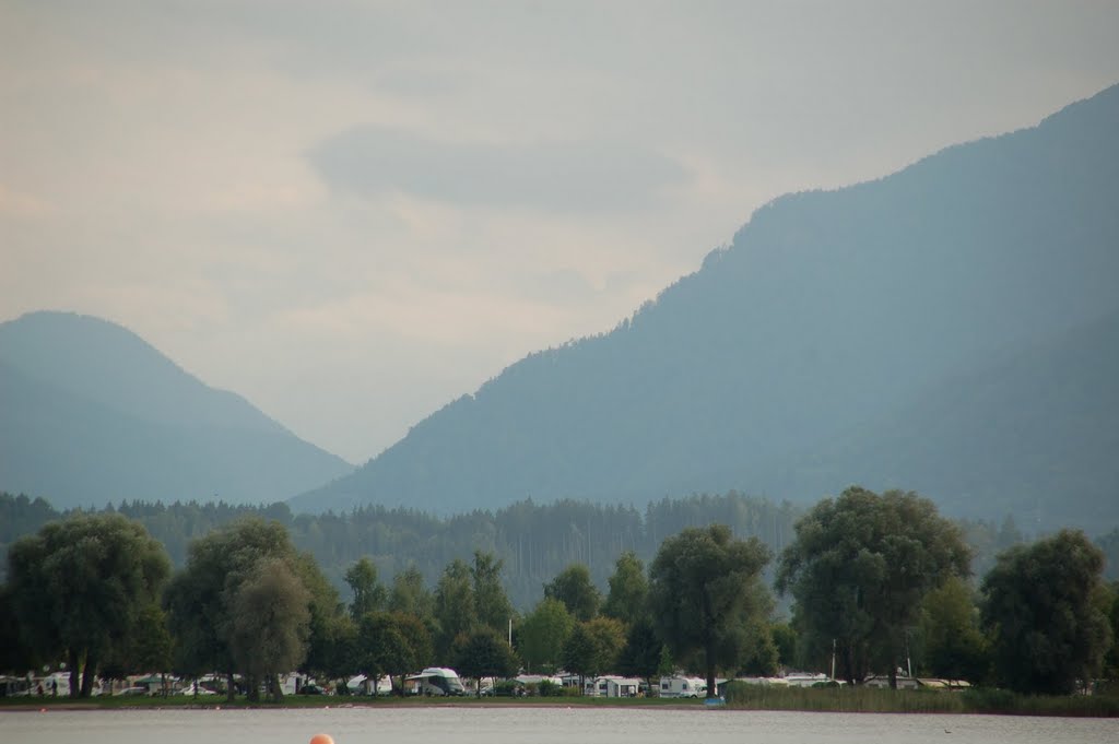 Chiemsee: Blick vom Strandbad Übersee by Holger Vogt