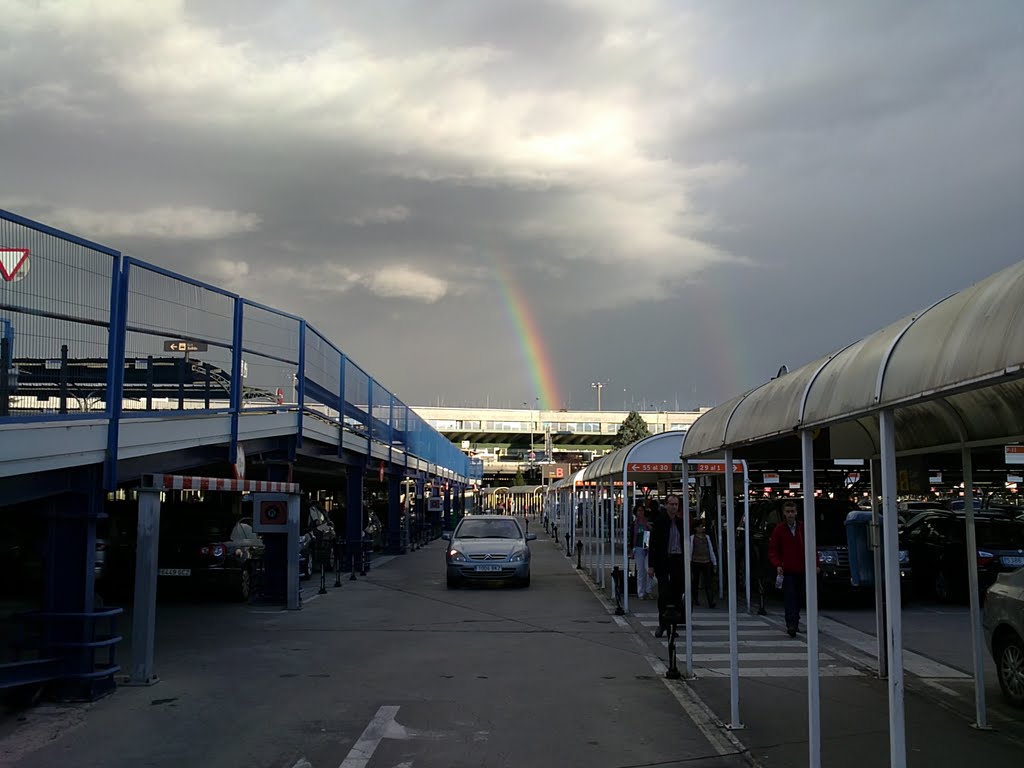 Rainbow over T1 Barajas Ariport by Víctor Sánchez Monte…