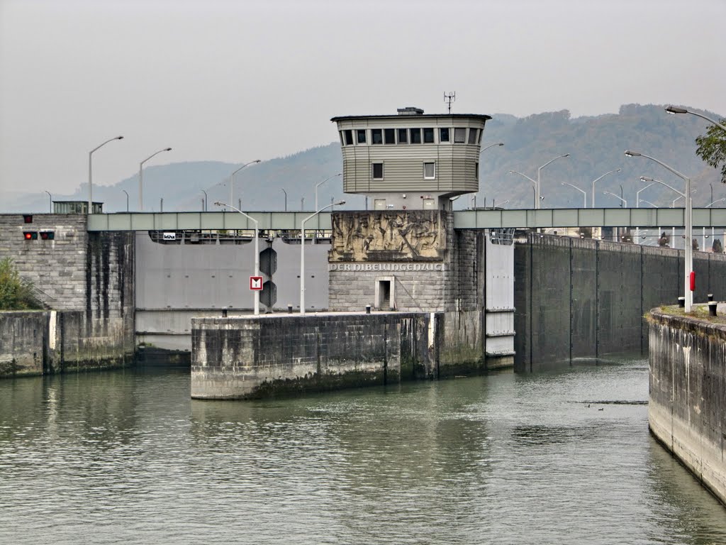 Schiffschleuse Donau Persenbeug by Adolf Riess