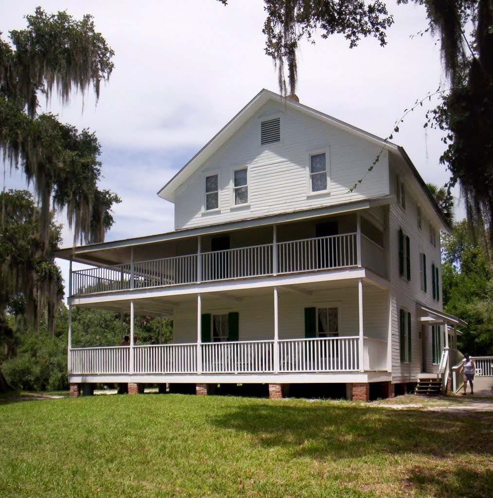 Thursby house, built along spring run in 1872, now part of Blue Springs state park (8-2010) by Ken Badgley