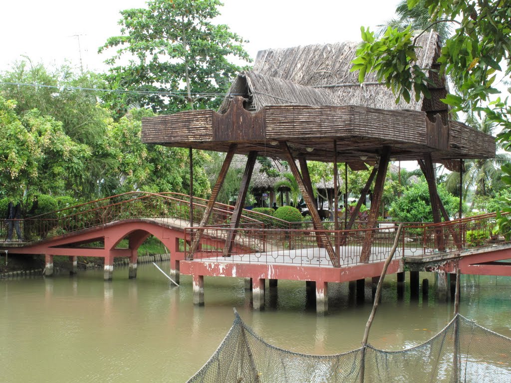 Du lịch Cồn Phụng by Ngọc Viên Nguyễn