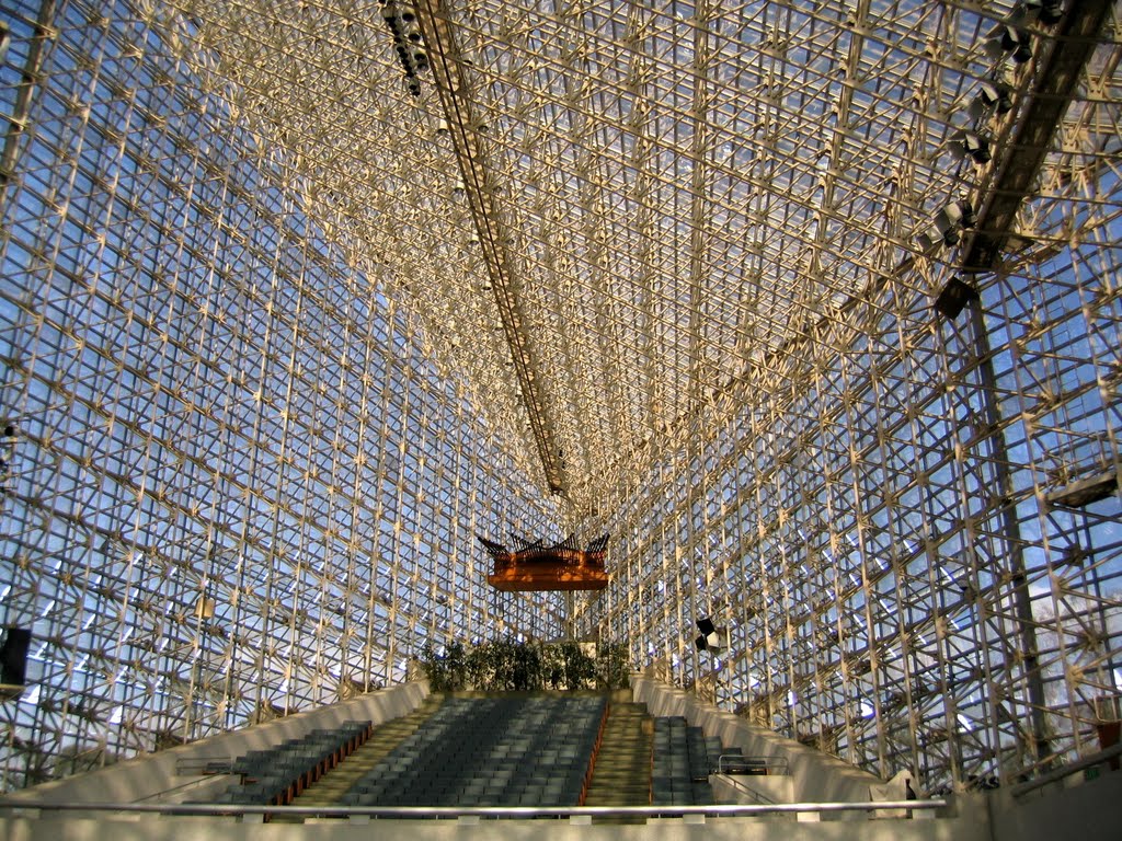 42. Chrystal cathedral, Los Angeles by Renatorius (Reno)