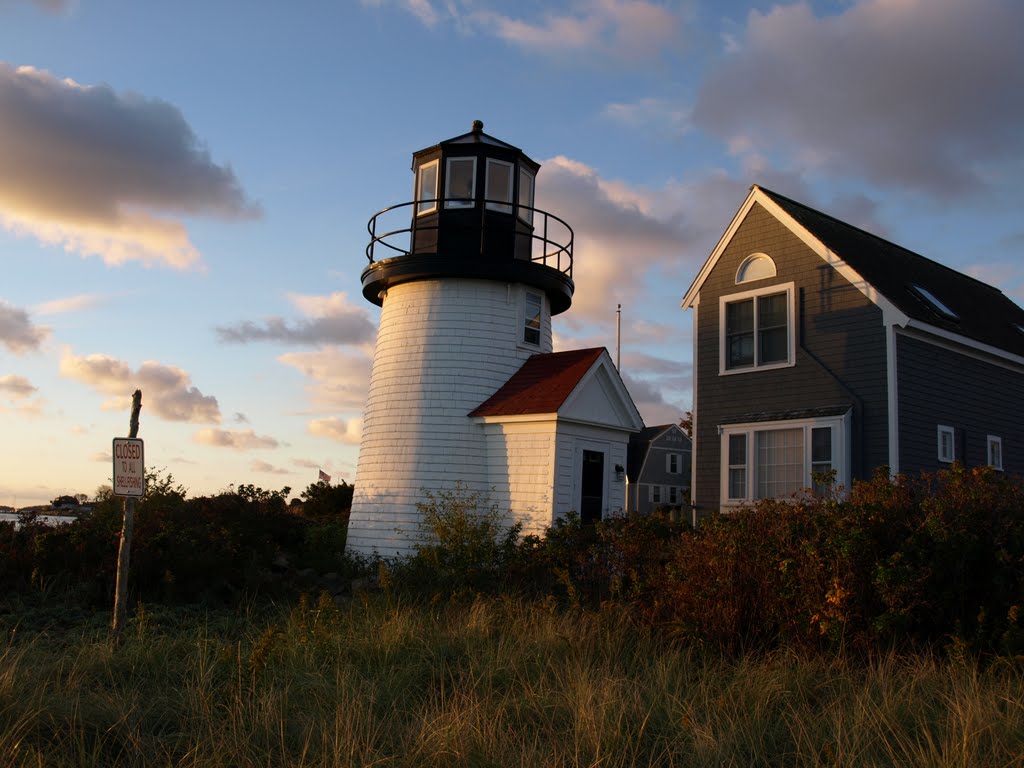 Hyannis Lighthouse by iainbarclay