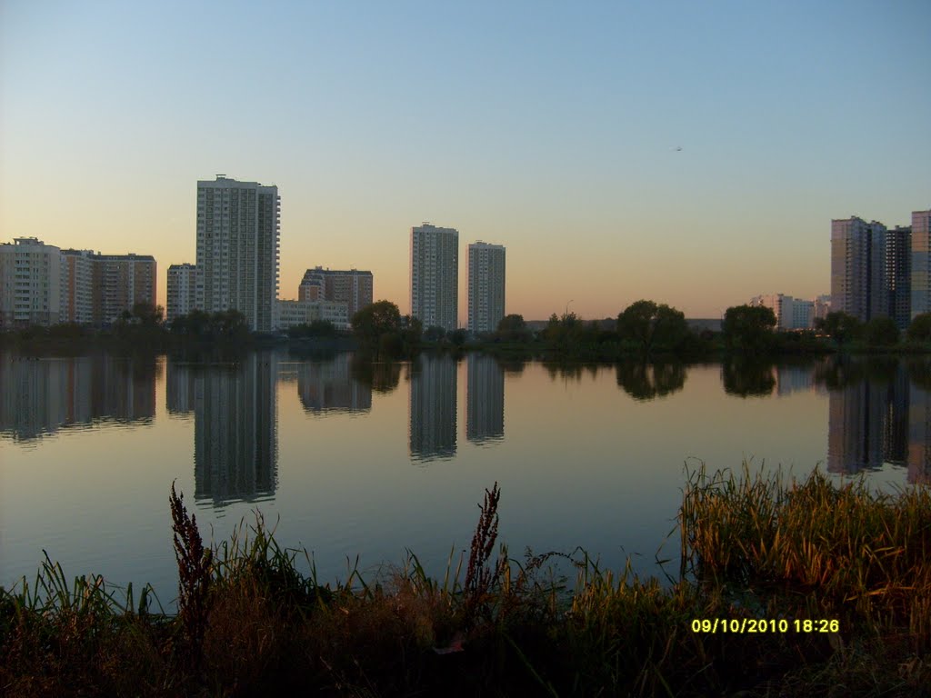 Yuzhnoye Butovo District, Moscow, Russia by Светлана Дмитриева