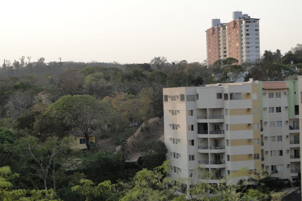 Vista a partir do Hotel Água da Serra na Esplanada - Rio Quente - Goiás by Paulo Yuji Takarada