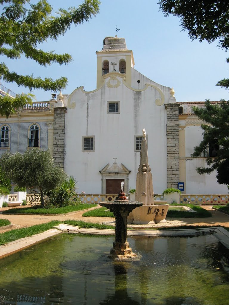 Moura (Jardim Mal Encarados e Igreja de Santo Agostinho) by Álvaro Nunes