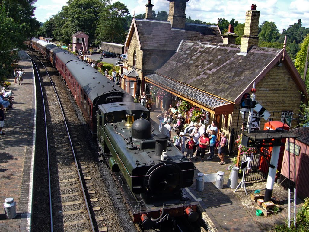 Arley Station on the Severn Valley Steam Railway by Yanat