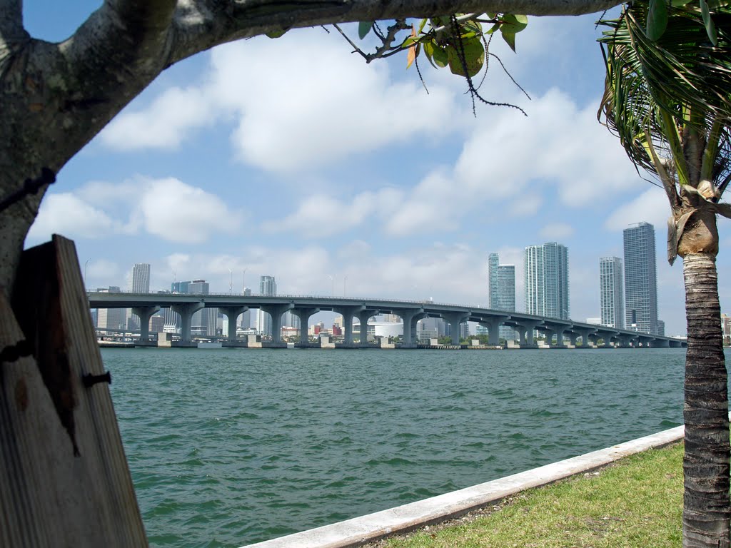 Downtown Miami from Venetian Causeway by gilbertox00