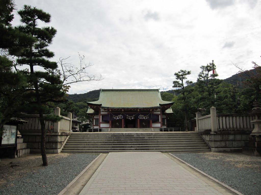 亀山神社　2010/10/29 by takagarasu@gmail.com