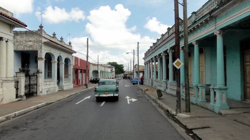 CUBA Calle Isabel Rubio, Pinar del Río by Talavan