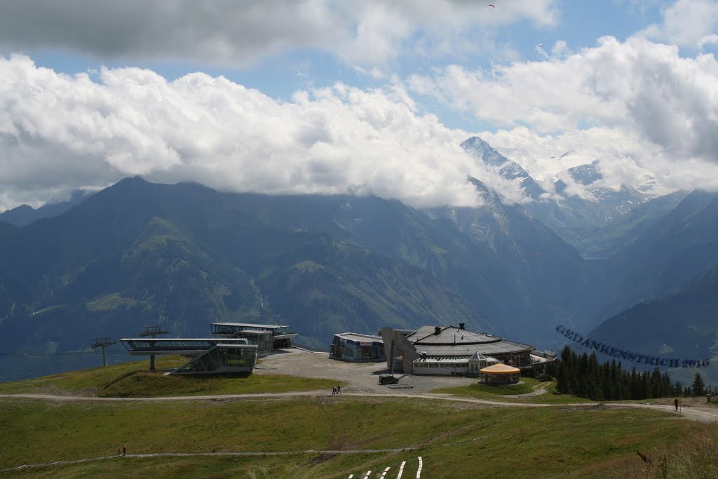 Blick von Schmittenhöhe nach Süden auf 3000er und Seilbahn by Gedanken-strich