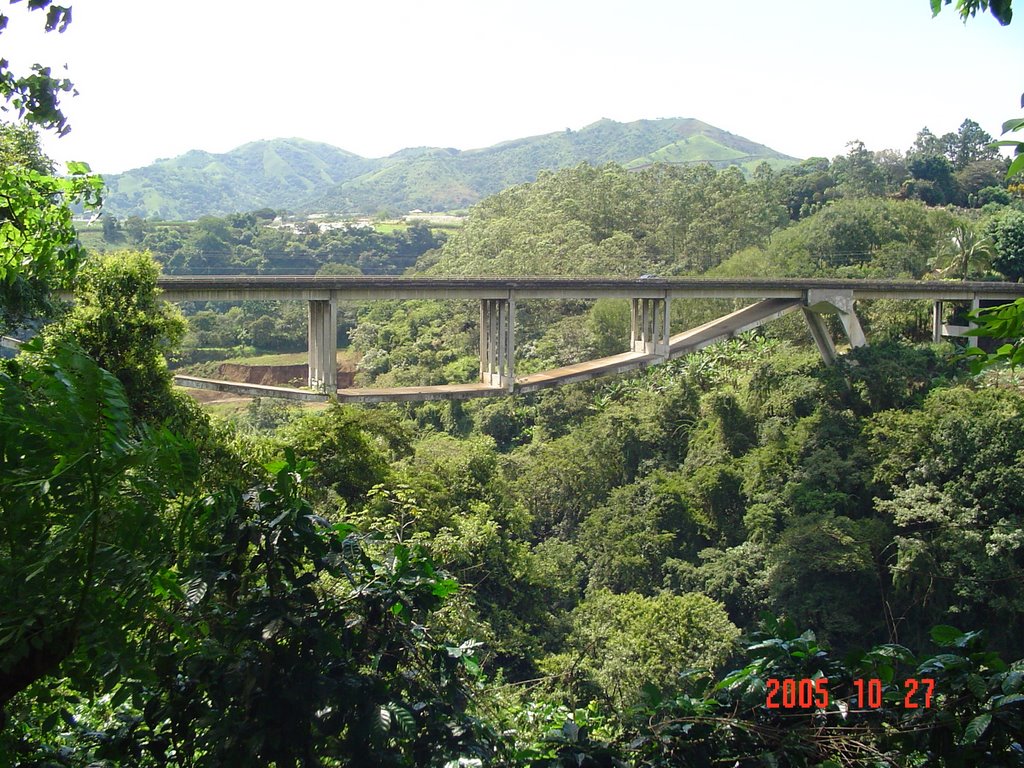 Rafael Iglesias Bridge by Jose Mauricio Quesada