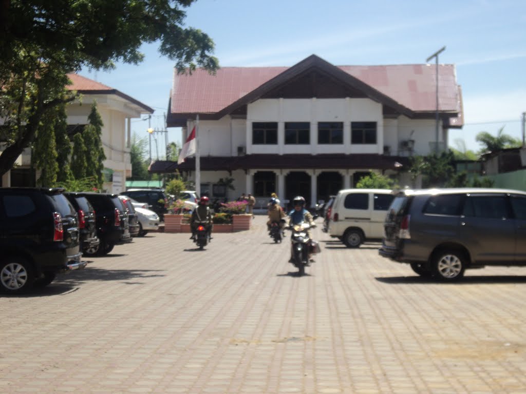 Kantor DPR kota B.Aceh by Mardhiyah Mulyani