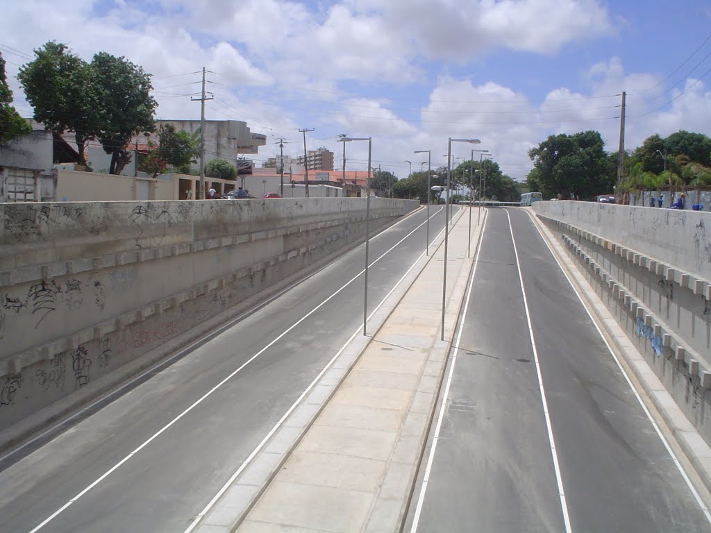 Túnel Av Bezerra de Menezes by Ney Madeira