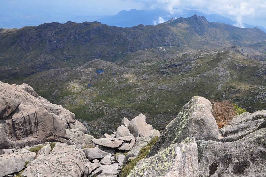 # Vista do Pico Agulhas Negras Parque Nacional de Itatiaia SP RJ MG by accosta