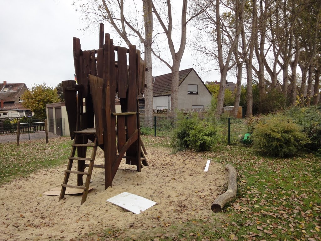 Spielplatz by Fotofitti