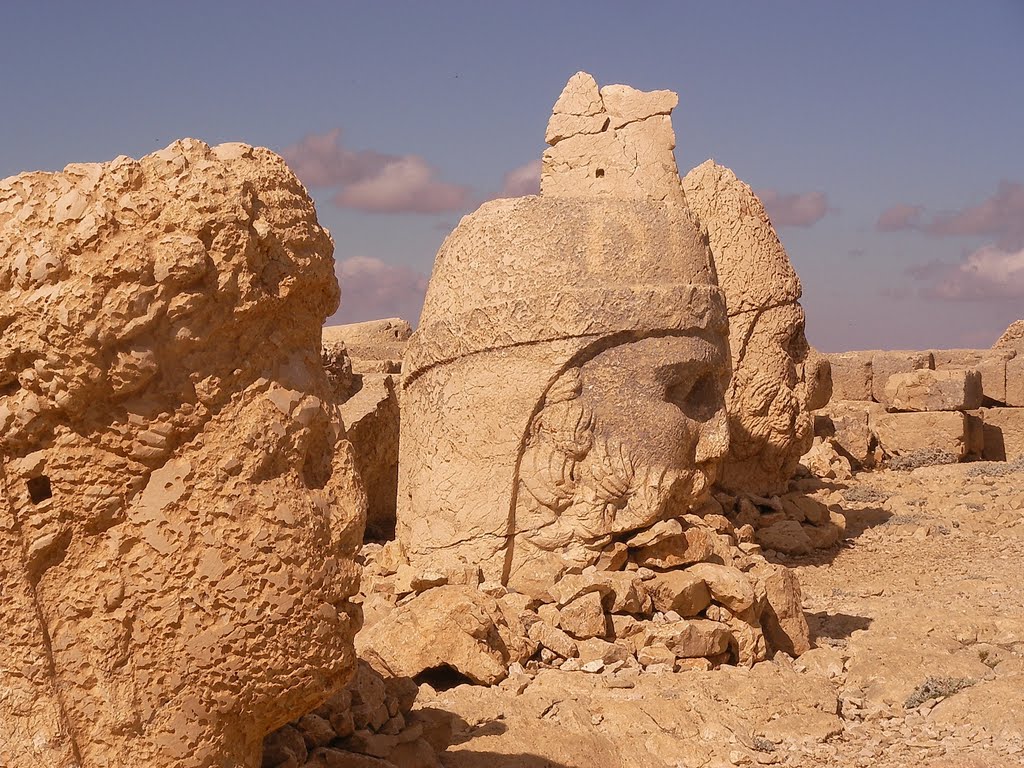 Nemrut Dağı-Komagene Krallığı 2 by devadipmen