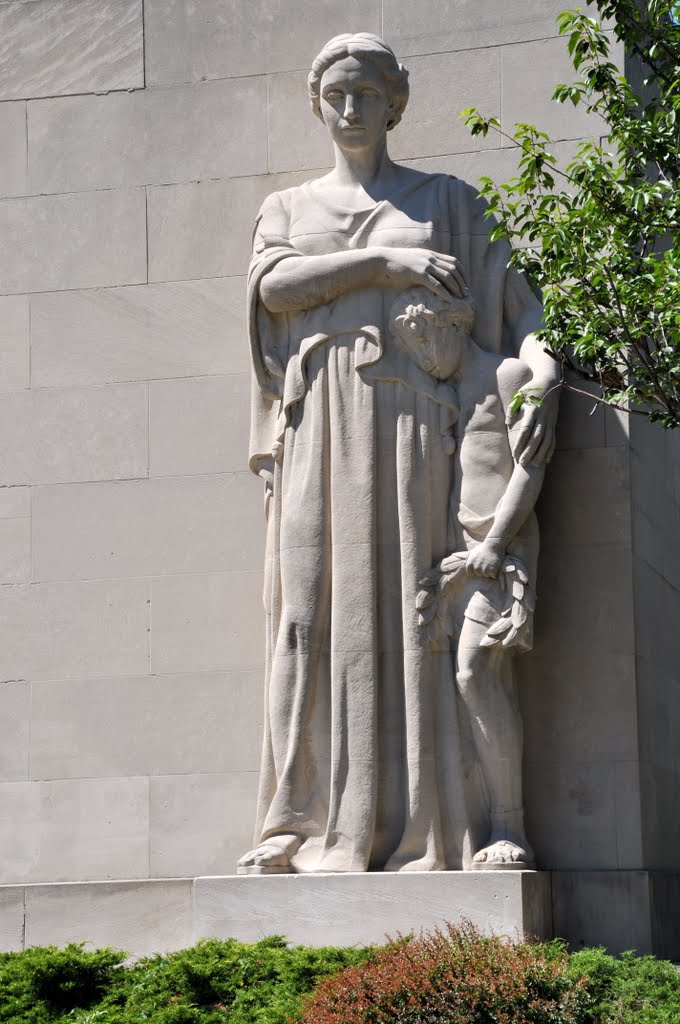 Brooklyn War Memorial in Cadman Plaza, New York. by Nicola e Pina Newyor…