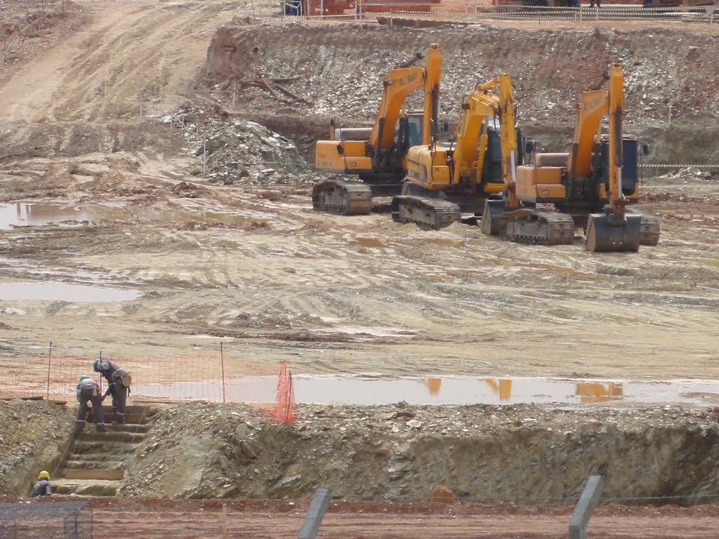 Construção do Complexo Pantanal 2014 by Eriseu Ribas Trindad…