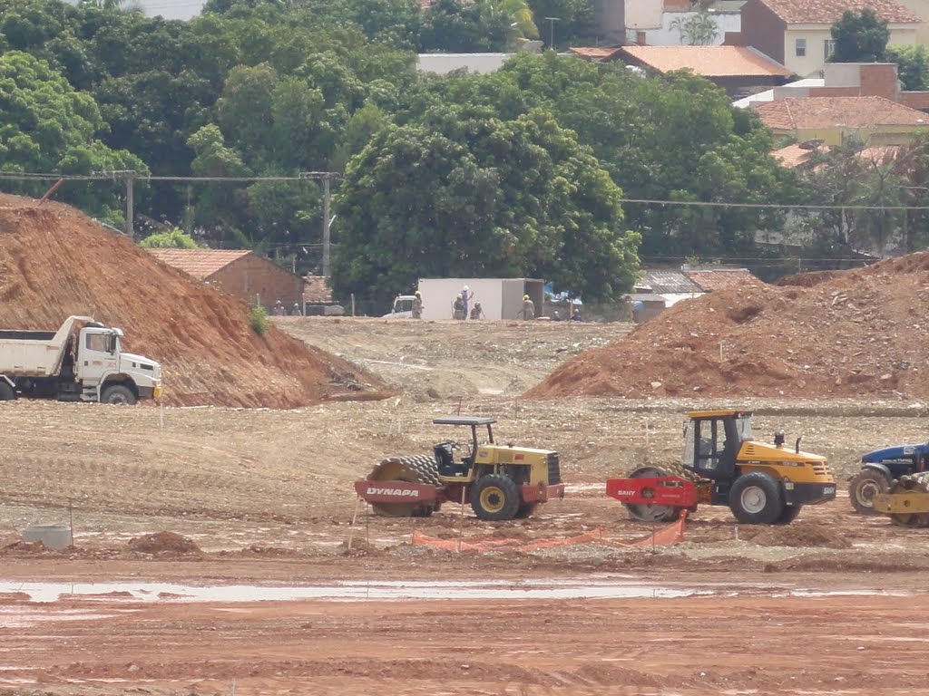 Construção do Complexo Pantanal 2014 by Eriseu Ribas Trindade Junior