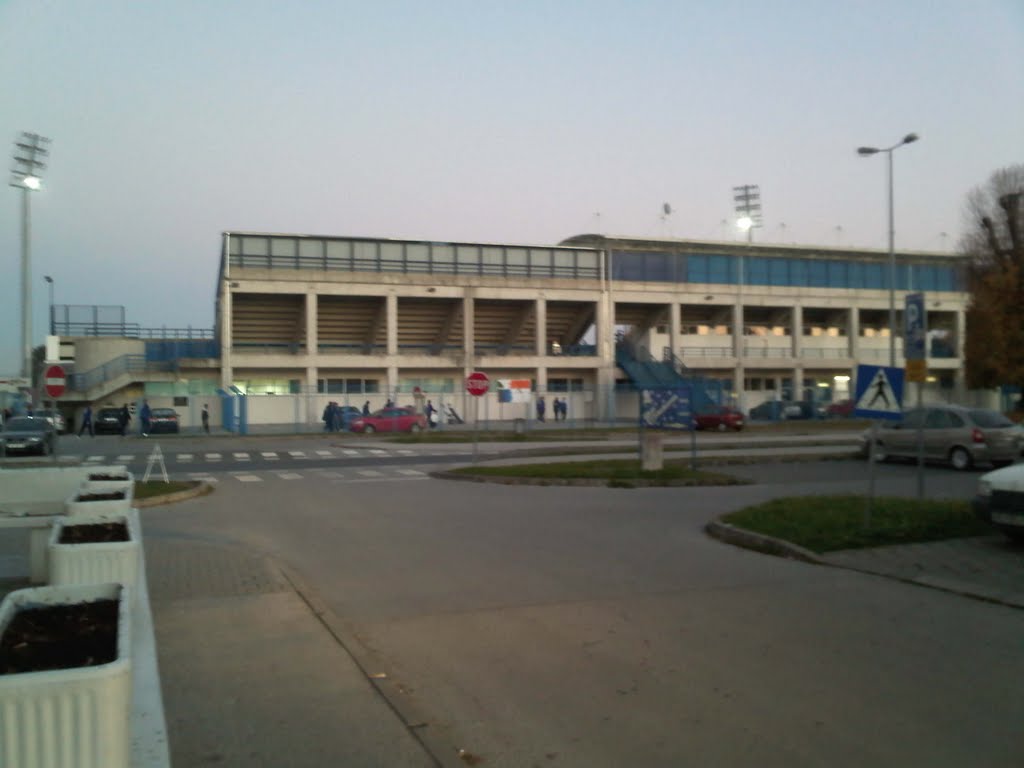 Stadion Slaven Belupa s ulice by Frane Lovošević