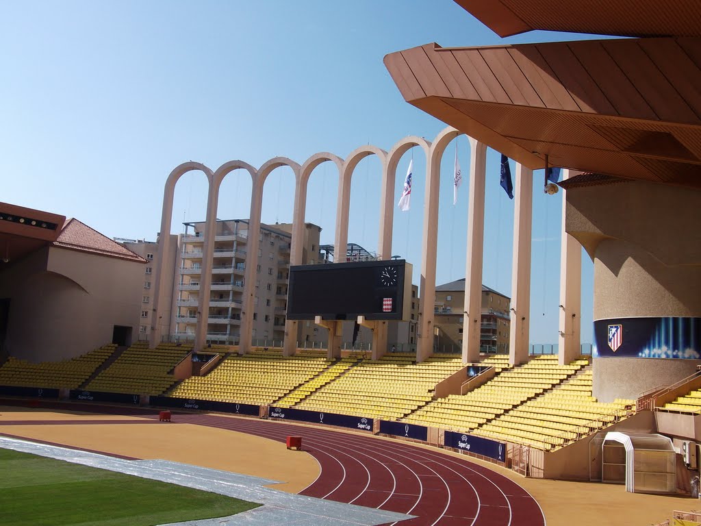 Arcos símbolo del Estadio Luís II by NegroSmith