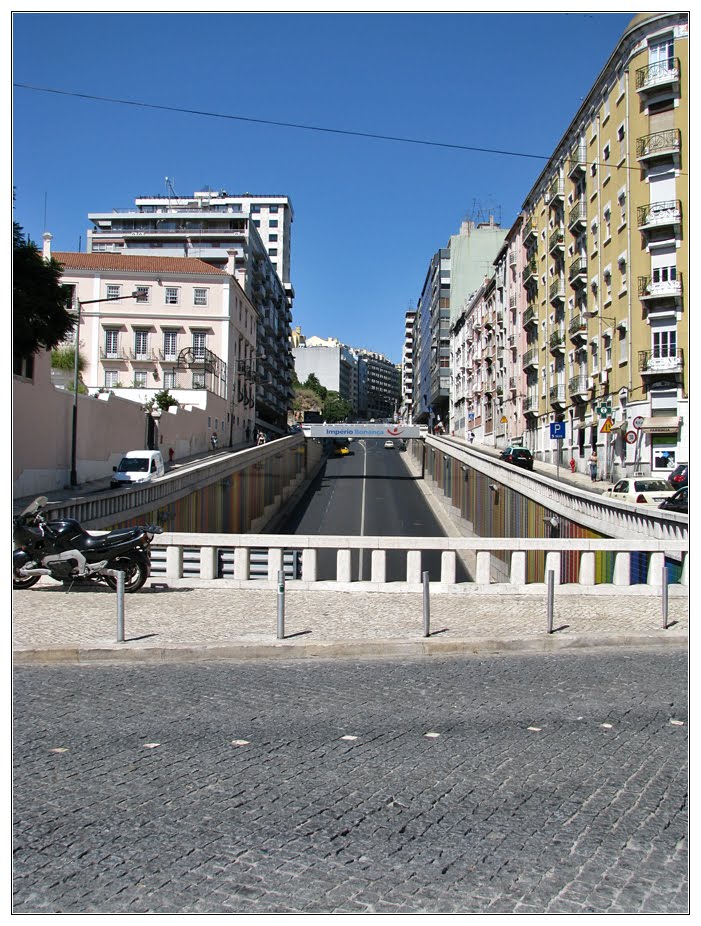 Avenida Infante Santo by André Barragon