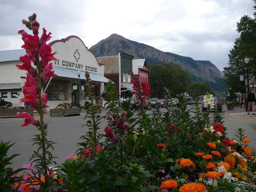 The Crested Butte from downtown by rpm2007