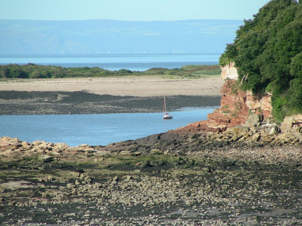 Looking towards Sully island by lavernockman