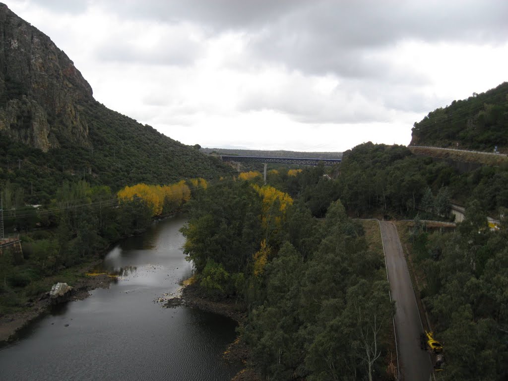 Embalse de Garcia Sola by rafaro