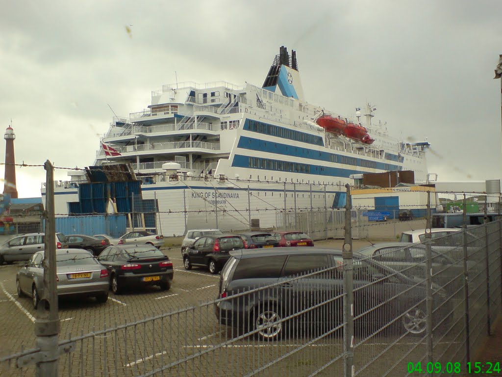 Ijmuiden, Ferry Terminal (09/2008) by Foďa CZ