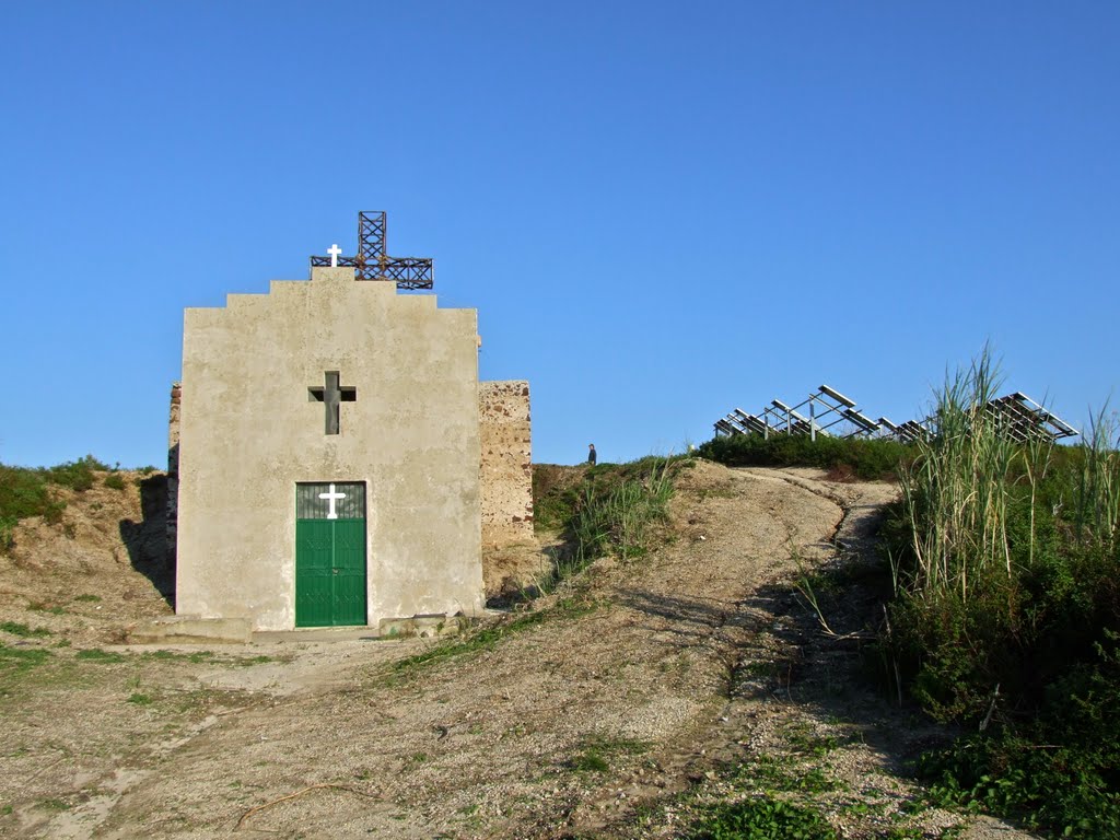 Passeggiata a Monte Mazzuni: la Chiesetta della Croce by Antonio Iacullo