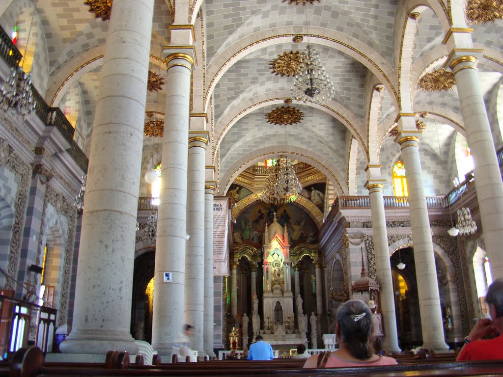 Interior de Catedral by JSCV