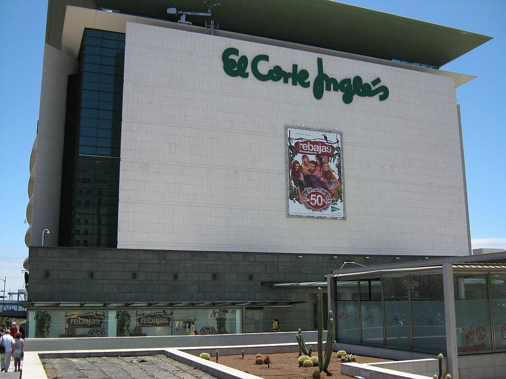 Canary Islands, Tenerife, Santa Cruz, El Corte Ingles by Walenty Tvedby