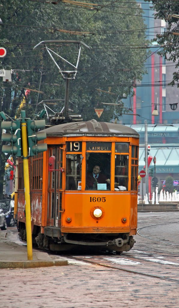 Milano by Rolf E. Stærk