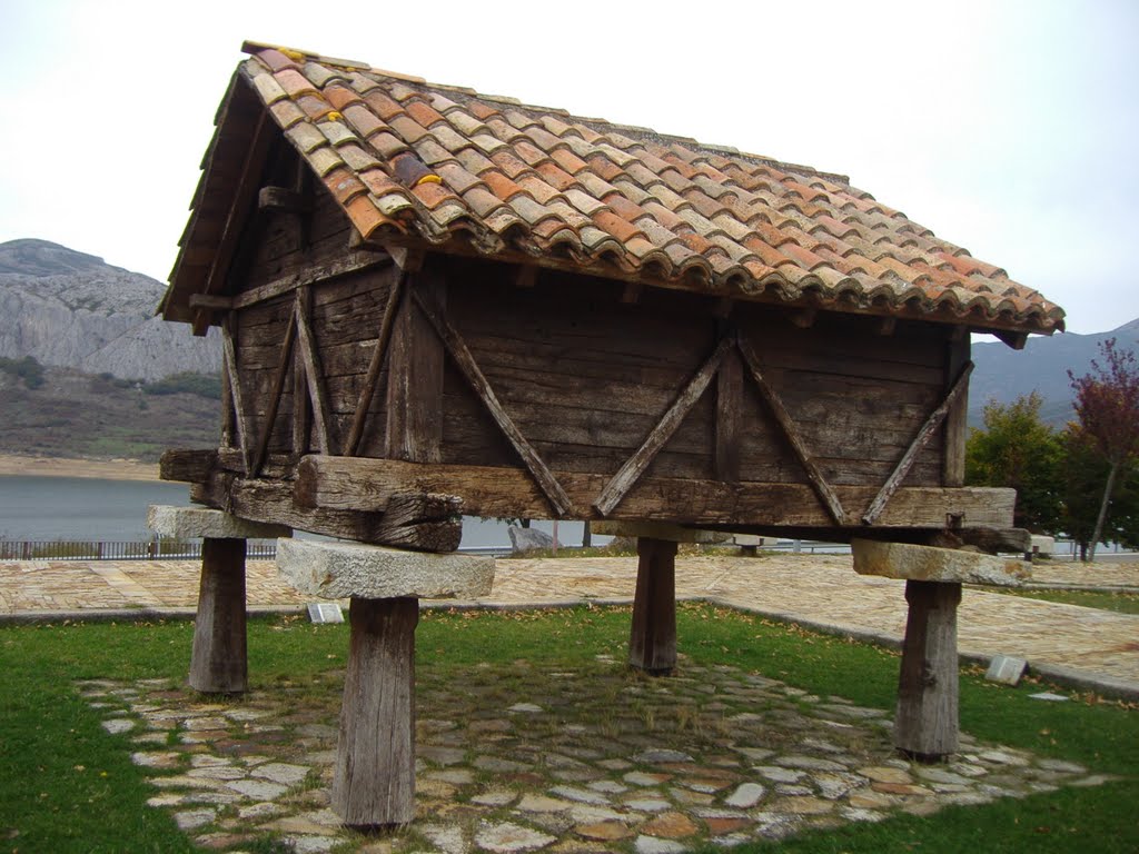 Horreo en el mirador de Riaño by Heisser Oberfläche