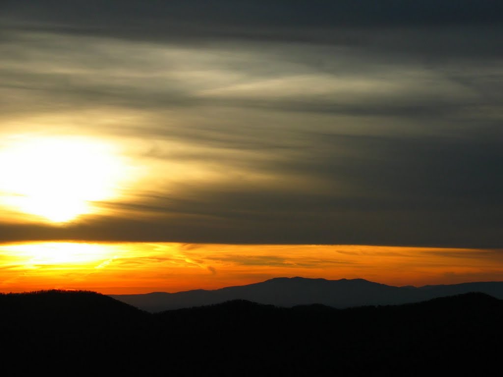 Sunset from AT. Great North Mountain in the distance. by rootboy