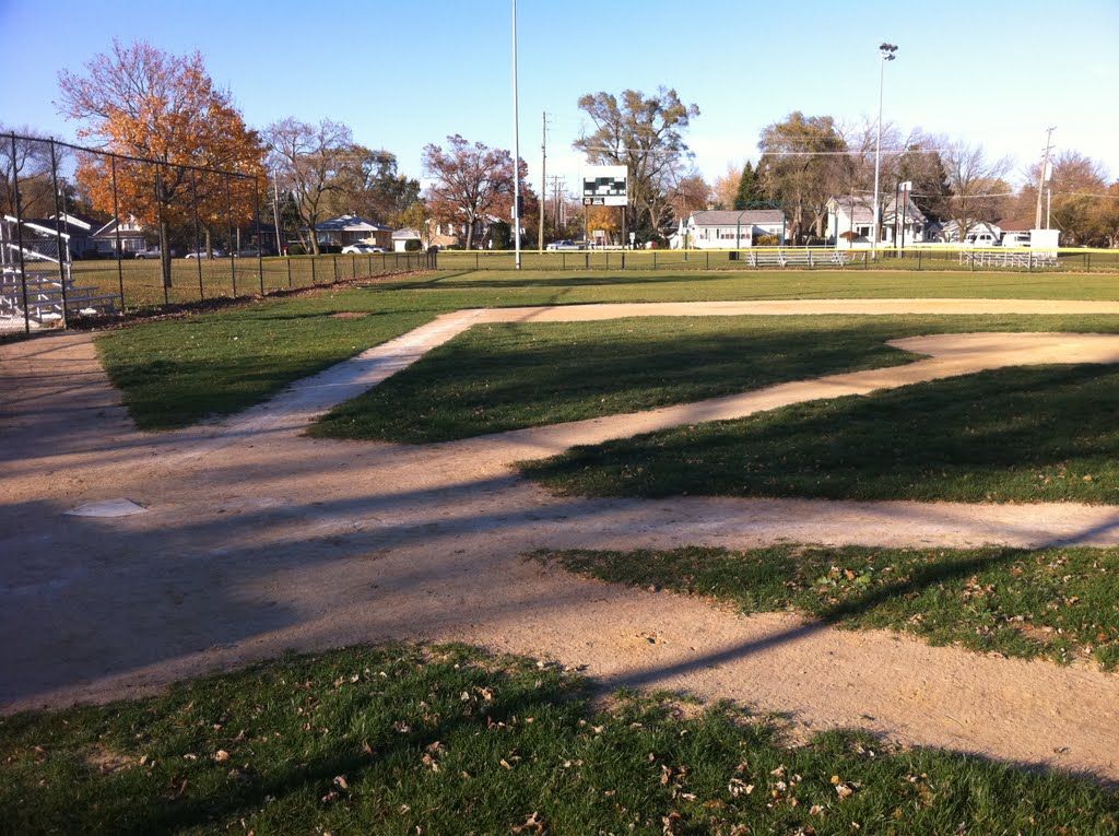 Home and Pitchers mound by Bsellers